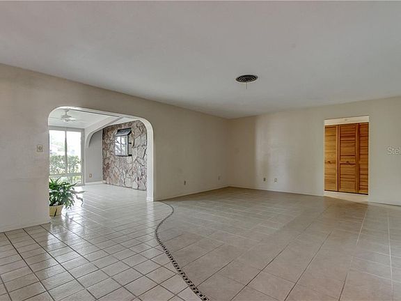 4th image of 6649 12th Ave N