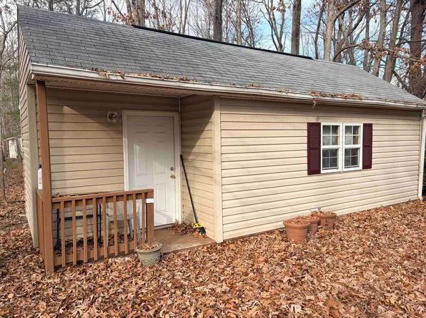 516 Thorofare Rd, Crimora, VA 24431
