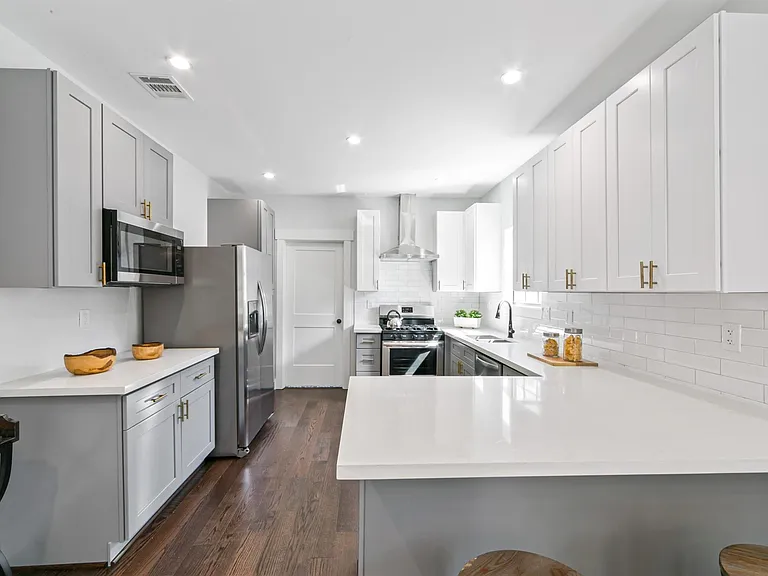 815 Wilkes St — Photo 14