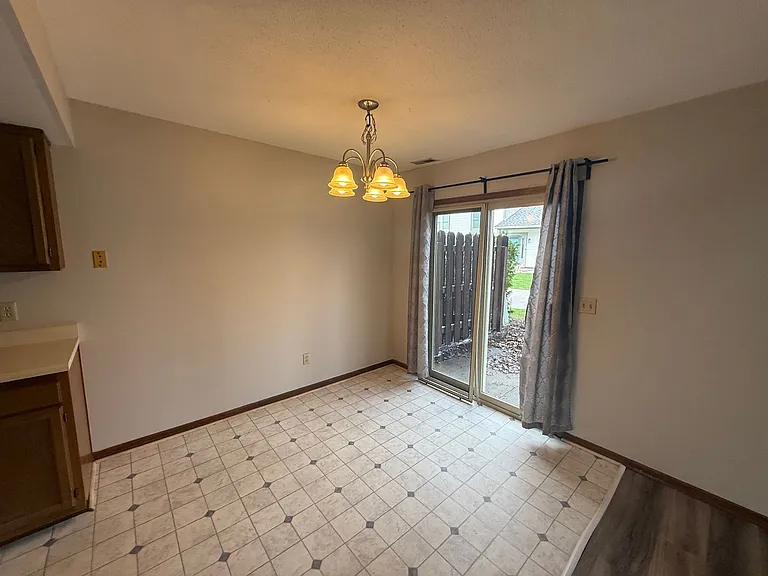 5123 Pinebrook Dr — Photo 9