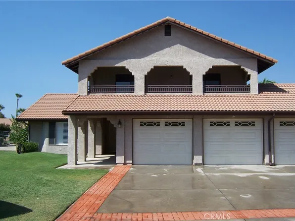 2875 Piedmont Dr, Highland, CA 92346