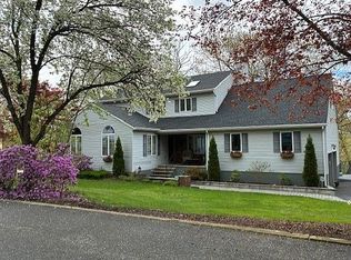 18 Tice Rd, Hewitt, NJ 07421