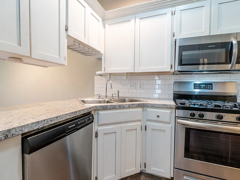 1323 N Dryden Ct #1 — Photo 15