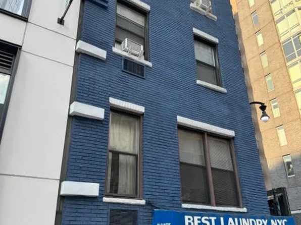 213 East 34th Street image 1 of 7