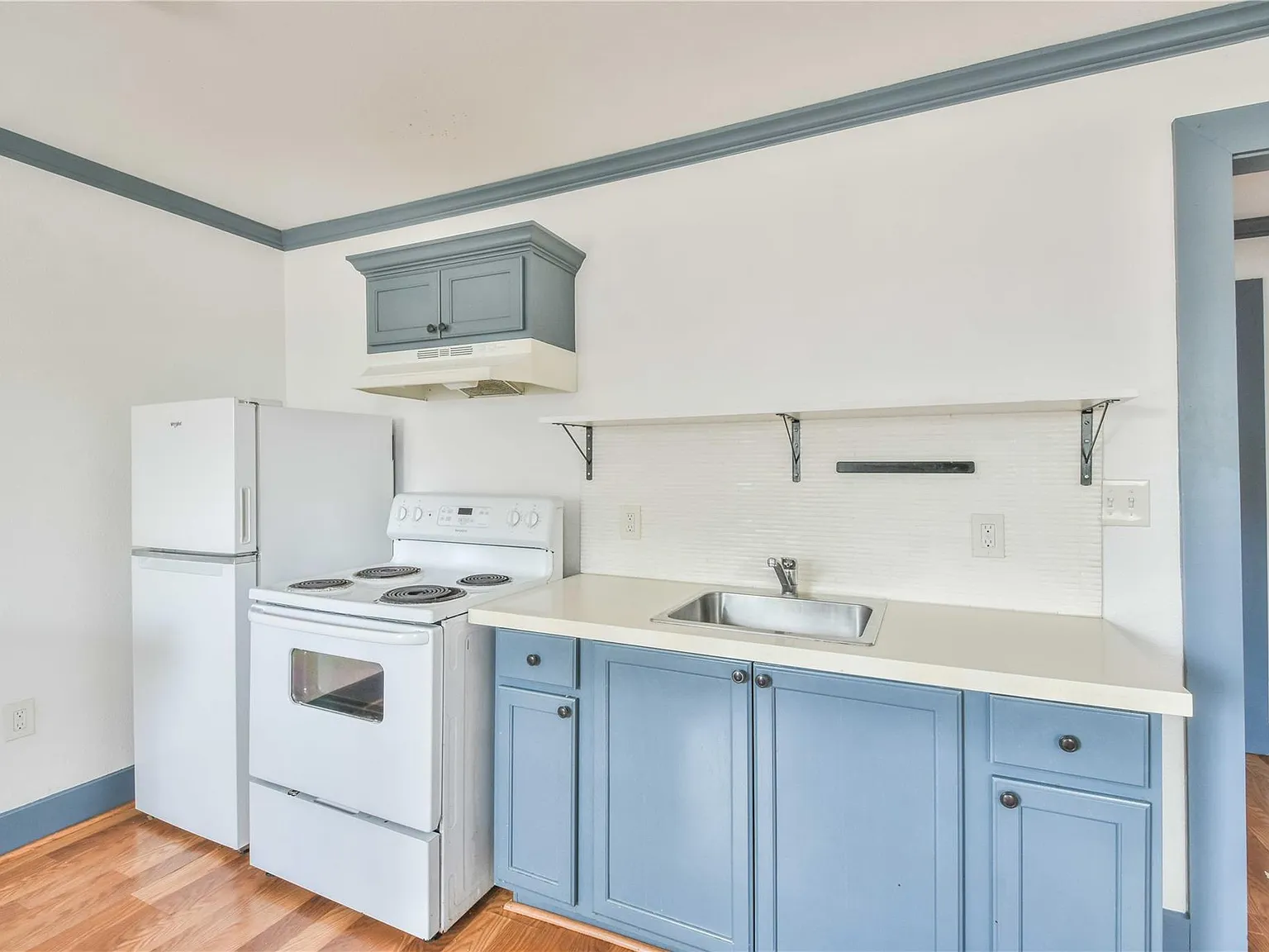 1 bed, 1.0 bath, 500 sqft, $850 — Photo 2