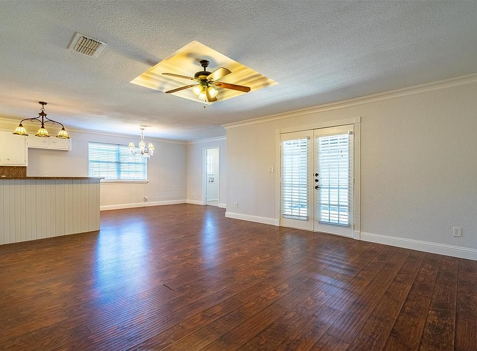 1st image of 308 Allenwood Dr #308