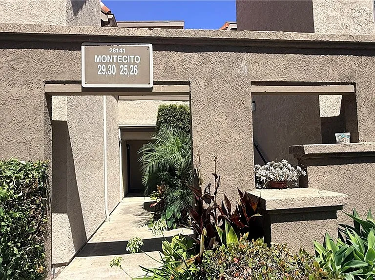 28141 Montecito #30 — Photo 3