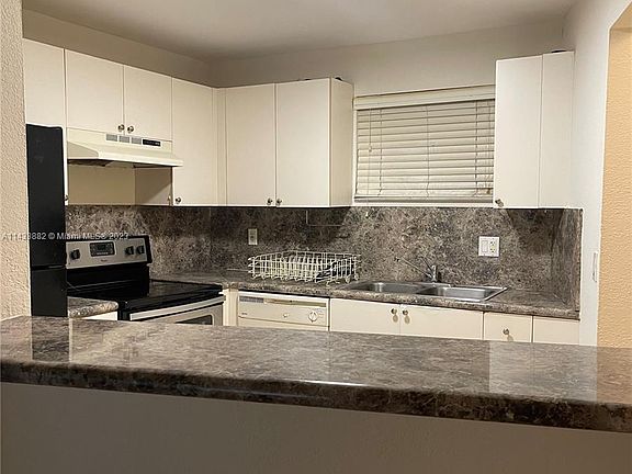 5th image of 4235 N University Dr APT 109
