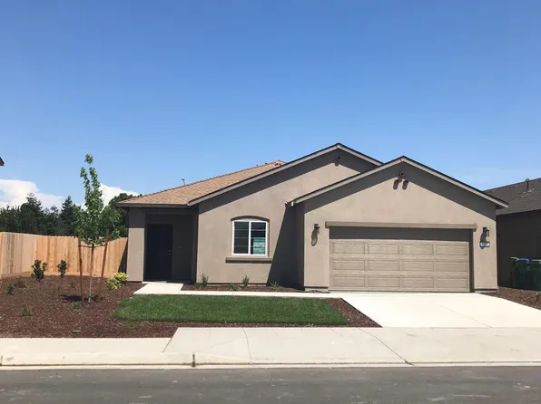 1033 Marion Ave, Fowler, CA 93625