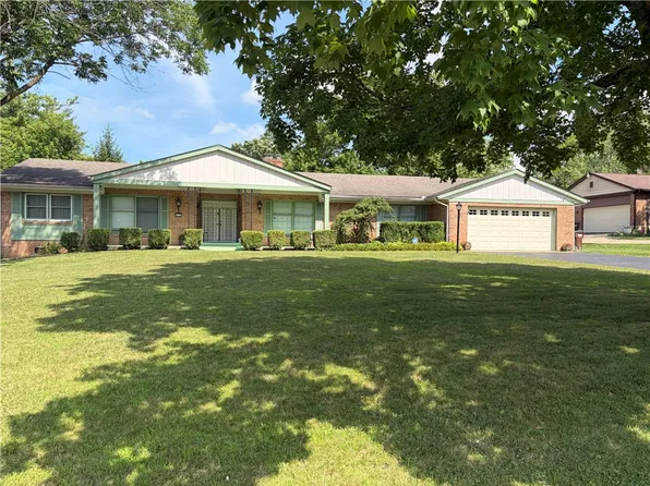 2101 Tullis Dr, Middletown, OH 45042