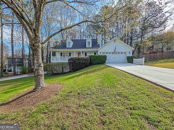 2nd image of 255 Martin Ridge Dr SW