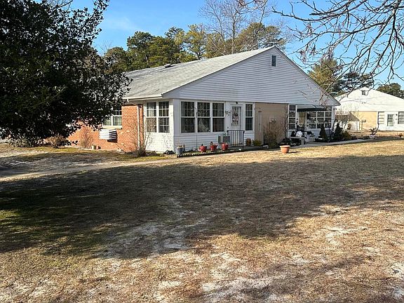 2nd image of 37B Crestwood Parkway