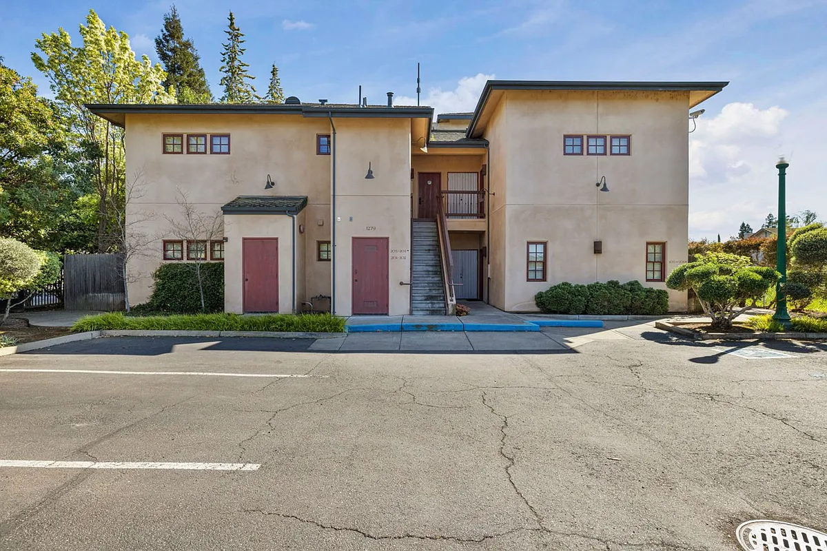 Building Photo - 1279 Woodhaven Ln