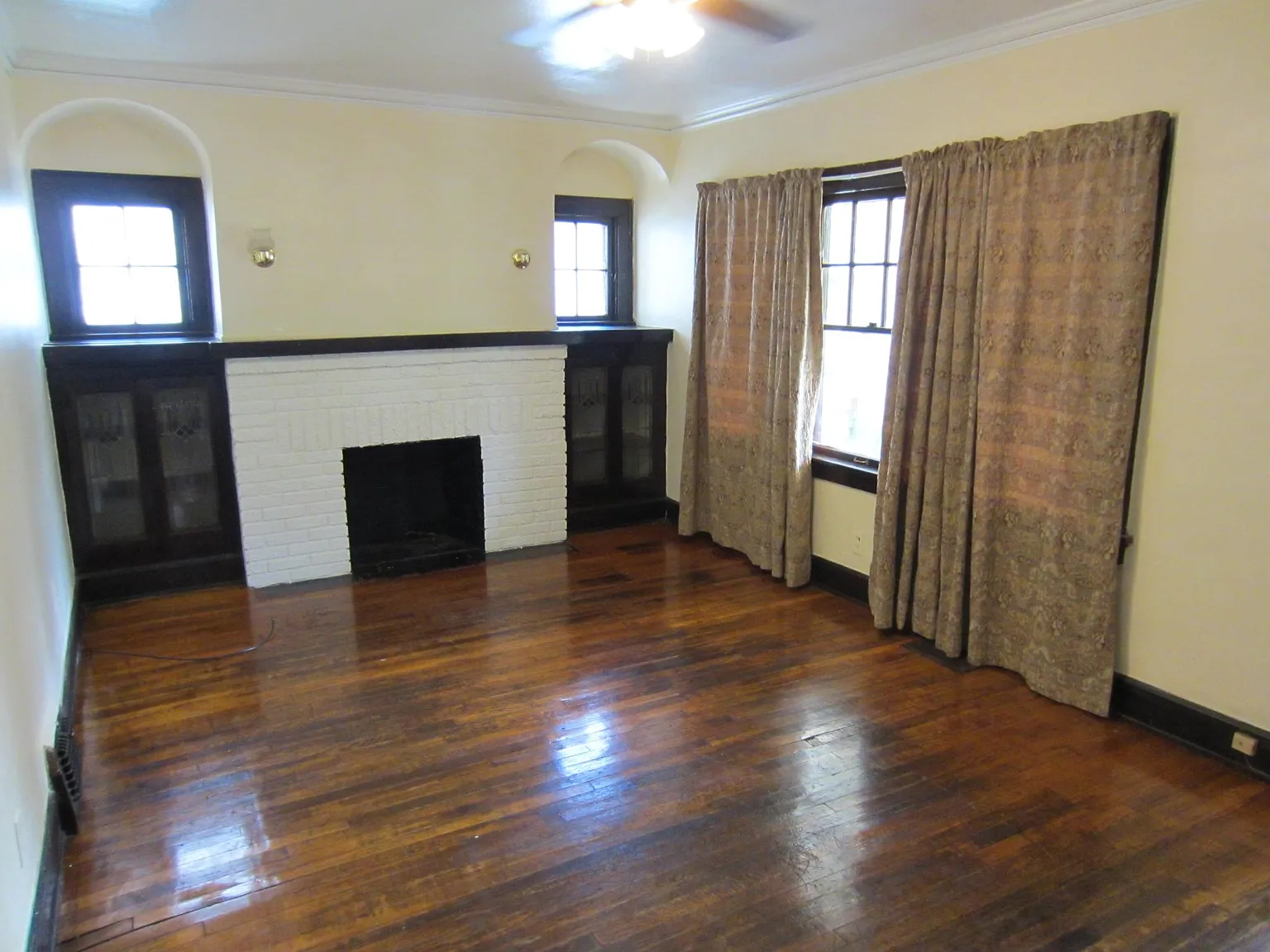 3260 E 132nd St Floor 1 photo 1