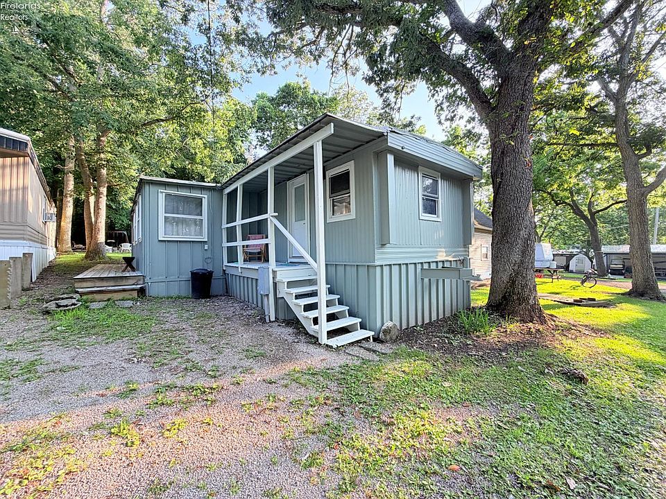1st image of 8786 N Shore Blvd Lot 33
