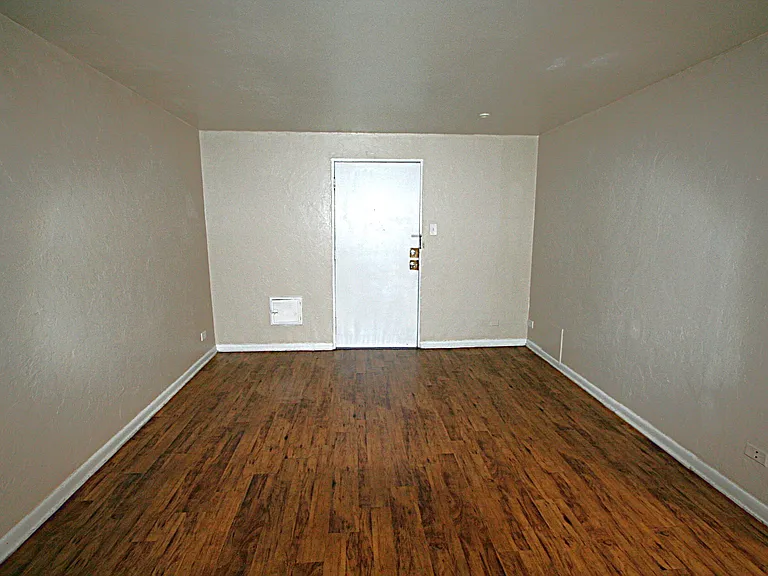 Mason Apts — Photo 6