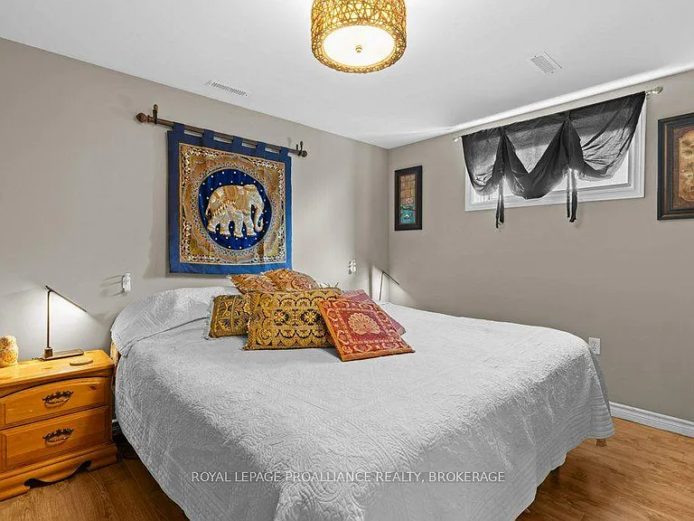146 Virginia St — Photo 11