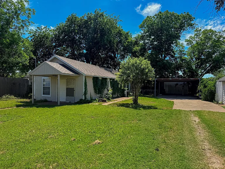 1705 N Robinson St — Photo 2