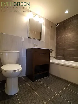 Rented by Evergreen Apartments BK | media 8