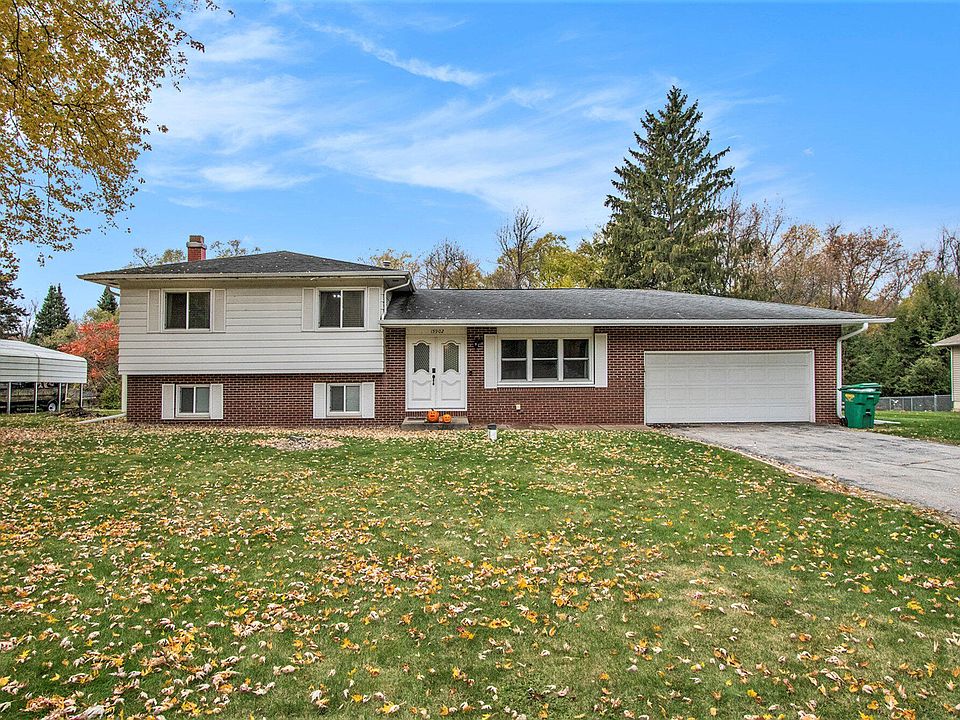 1st image of 15902 Meadowview Dr