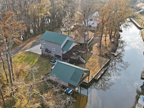 14467 Cabell St, Port Vincent, LA 70726