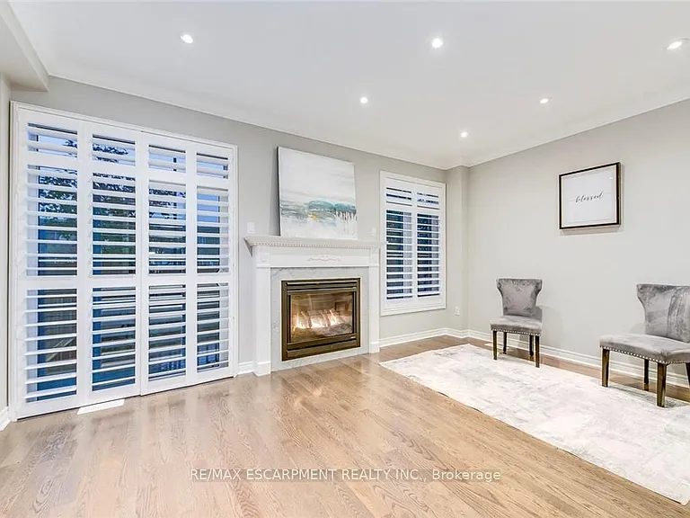 3087 Eberly Woods Dr — Photo 15