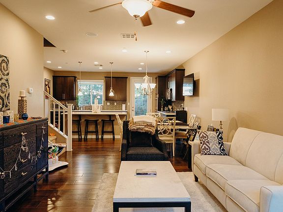 3rd image of 17649 W Sammy Ln
