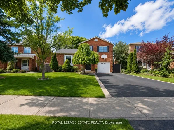 130 William Stephenson Dr, Whitby, ON L1N 8V1