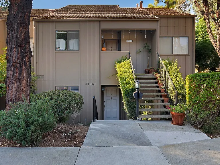 31361 E 9th Dr — Photo 1