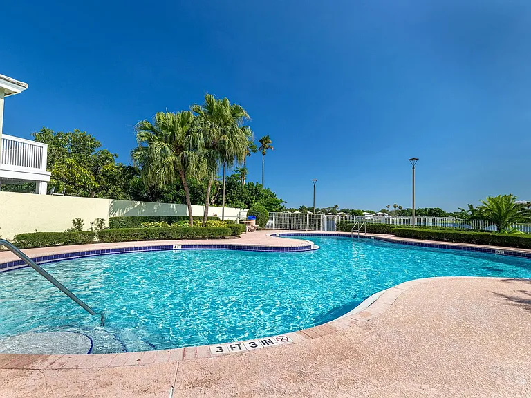6466 Buena Vista Dr #6466 — Photo 12