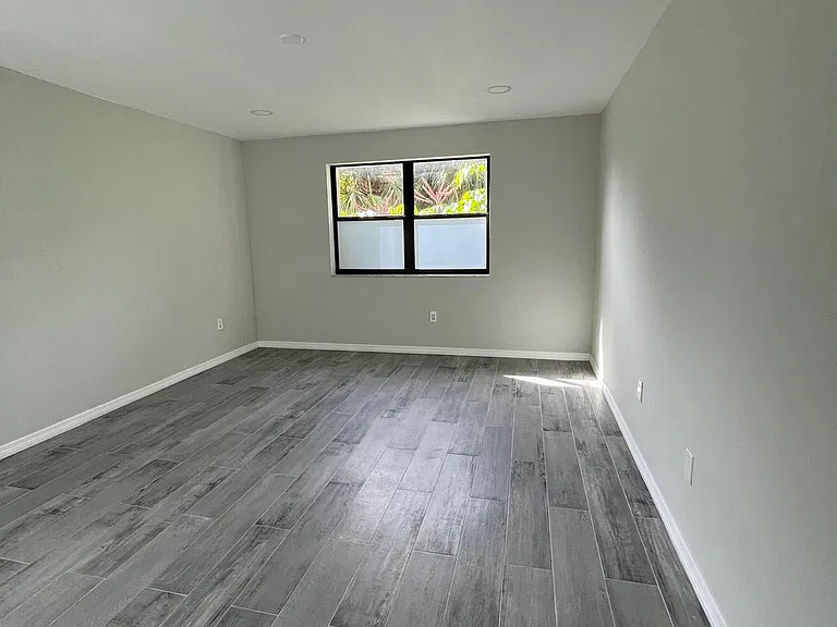491 Ives Dairy Rd — Photo 22