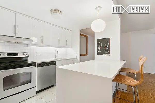 Sold by Citi Habitats | media 23