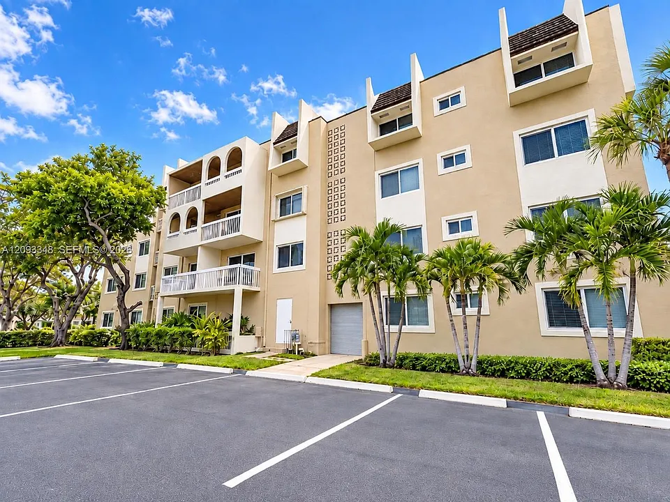 7732 Camino Real #F-401