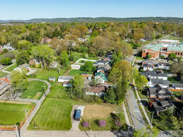 1102 Catawba St, Kingsport, TN 37660