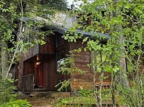 359 Crystal Mountain Rd #A-4, Girdwood, AK 99587