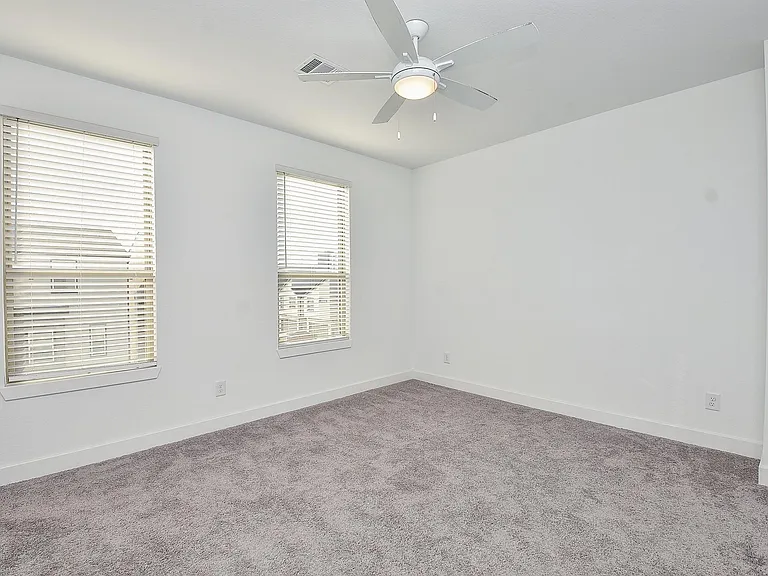 18708 Centro Main St — Photo 22