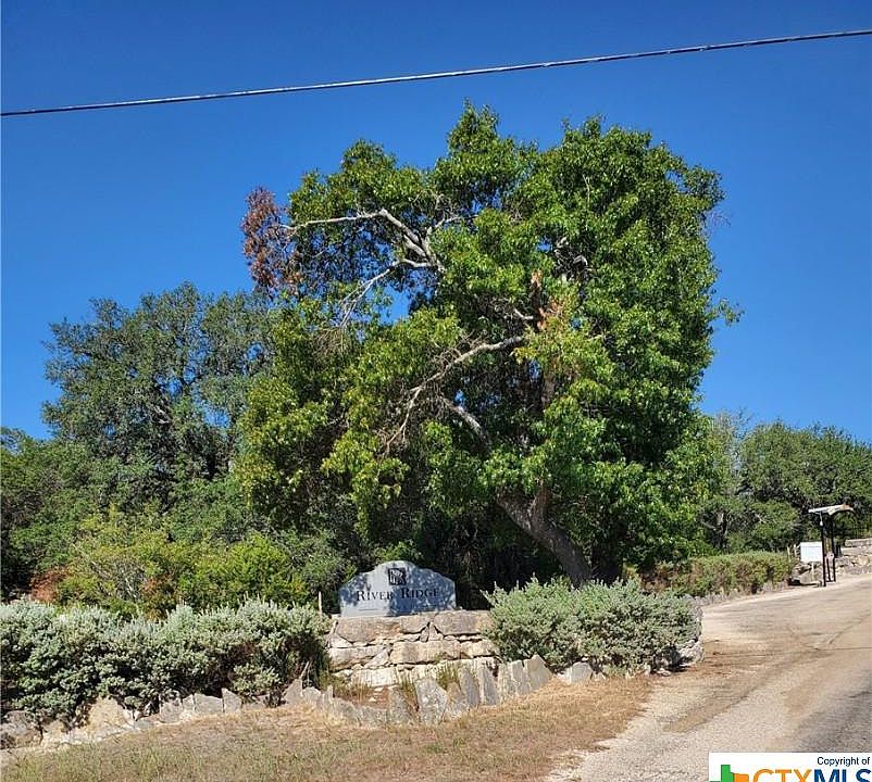 1st image of 168 Crestwood Dr