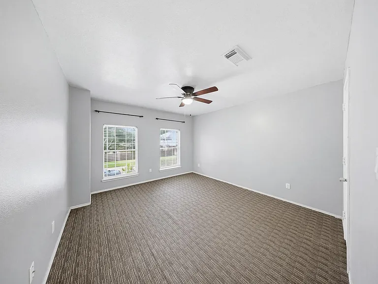 16130 Coleburn Dr — Photo 24