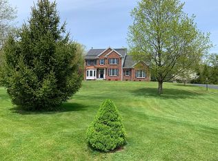 1010 Seminole Rd, Glenville, NY 12302