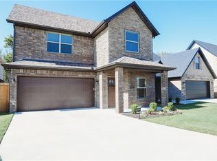 1804 SW Riverstone Rd, Bentonville, AR 72713