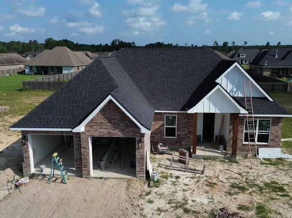 1450 Rivers Ct, Lake Charles, LA 70611