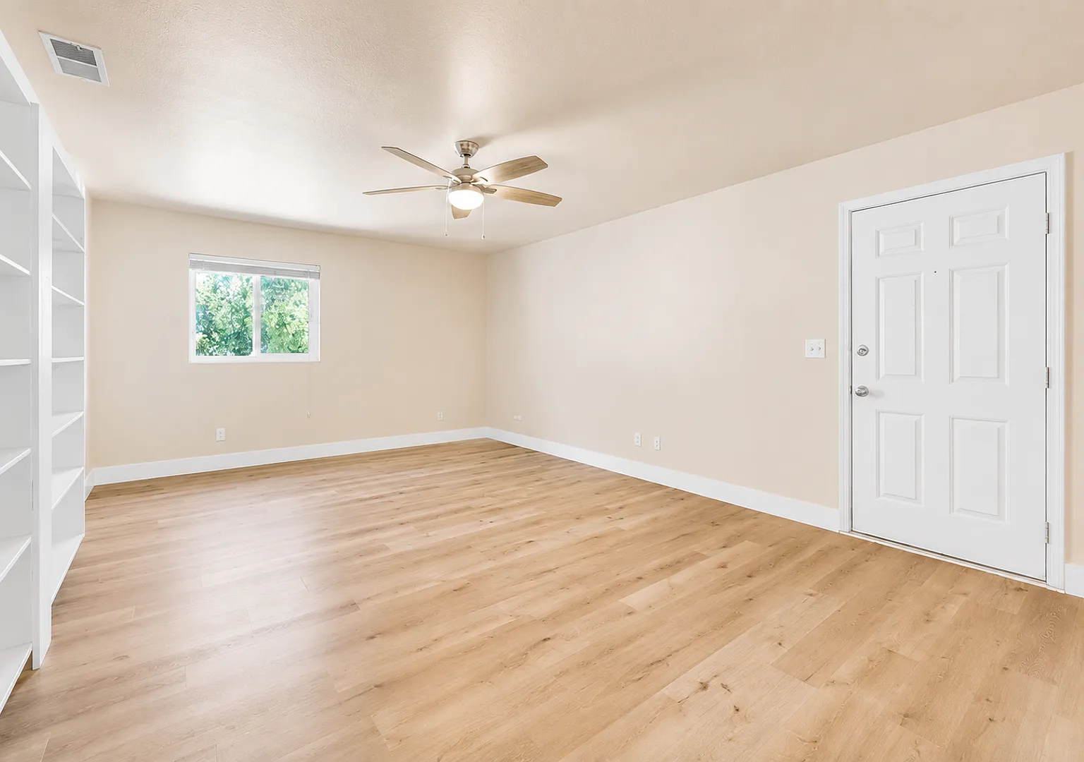 728 W. Sacramento Avenue — Photo 3