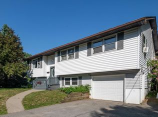 55 Russell St, Saint Albans, VT 05478