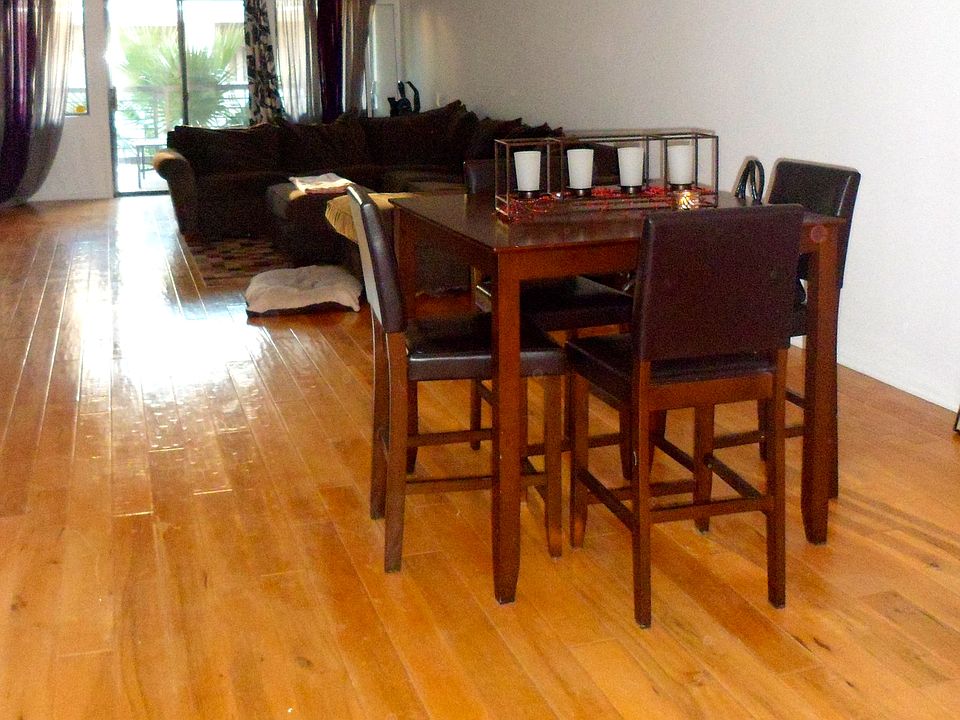 Large open living room and dining room area
