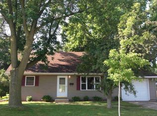 1305 Coolidge Ave, Little Chute, WI 54140