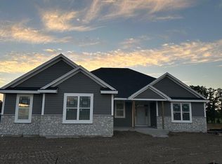 W207N5817 Muirfield DRIVE, Menomonee Falls, WI 53051