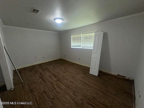 4th image of 213 Lavelle Dr