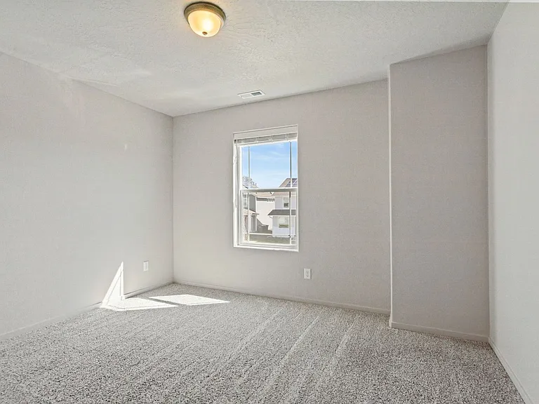 1422 N Corbin Rd — Photo 18