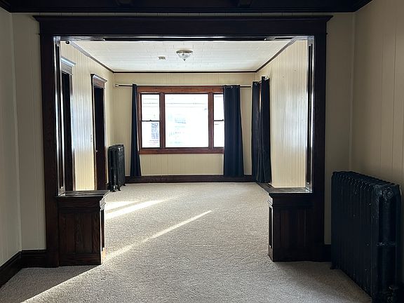 3rd image of 49 W Hazeltine Ave #1