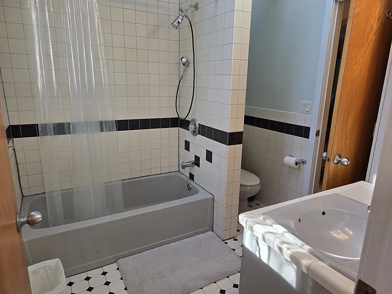 79 Waterside Dr — Photo 31